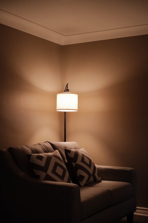 Simple Tips for Creating a Cosy and Inviting Living Space at Home